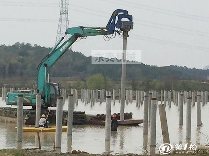 水泥桩打桩机厂家_打方型水泥桩 光伏水泥桩