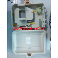 厂家*2015款1分8室外防水挂杆式SMC光纤网络箱