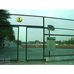 鹤壁球场铁丝网施工价格+鹤壁球场防护网组装生产厂家