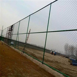 锦州足球场铁丝网,足球场铁丝网制造商,定做足球场铁丝网