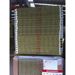 新型建材聚氨酯夹芯板 聚氨酯复合板生产厂家 河南宝润达缩略图