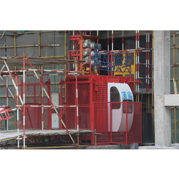 顶实机械(图)|青岛施工升降机|施工升降机