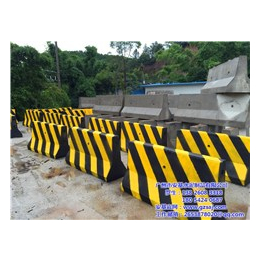 黄黑色水泥隔离墩、安基水泥制品、天河水泥隔离墩