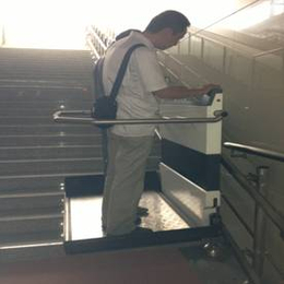 包头赤峰市供应启运 斜挂式无障碍平台 轮椅升降机 楼道电梯