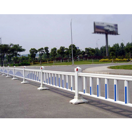 安徽金戈护栏(图)、道路绿化带护栏、合肥护栏