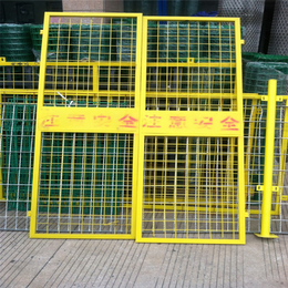 安全通道防护门  钢板网式防护网电梯门