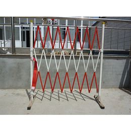不锈钢围栏支架图片 1.2米安全警示带支架批发订购
