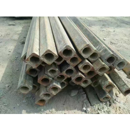 聊城鲁铭生产异型钢管,青岛热镀锌凹槽钢管