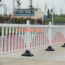 云浮面包管护栏厂 机动车分隔栅栏价格 云浮市政护栏规格