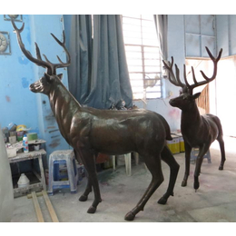麋鹿玻璃钢动物雕塑图片