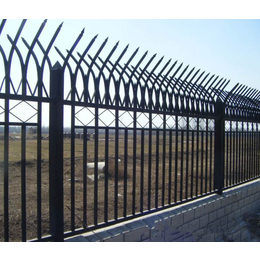 市政护栏施工哪家好,安阳市政护栏,恒泰锌钢护栏