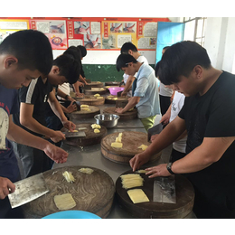 安阳小吃技术培训,濮阳开创厨师餐饮学校,小吃技术培训中心