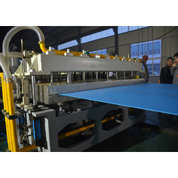 中空板生产线、同三塑机(图)、pp中空板生产线