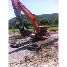 大沙军利水陆两用挖机_滩涂湿地水陆两用挖机出租