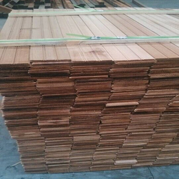 红雪松  进口防腐木材  厂家*  尺寸可定制