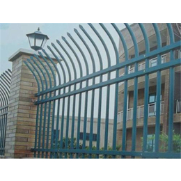 小区围墙锌钢护栏的用途_鑫川丝网_小区围墙锌钢护栏