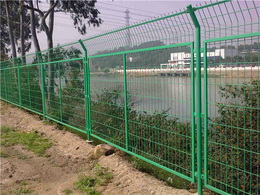 安平华耀公路护栏网的种类及优特点