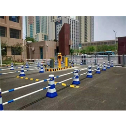 华恩科技交通设施厂家-马路交通护栏价格-开封交通护栏价格