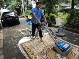 武汉地毯清洗-黄马褂绿之源-办公室地毯清洗