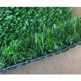 为什么选择人造草坪代替天然草坪 正蓝塑胶地板*  