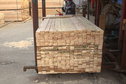 旺源木业(在线咨询)-保定铁杉方木-工地用铁杉方木