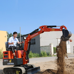 不足1吨迷你挖掘机 多功能微型挖掘机价格 四川地区广泛应用