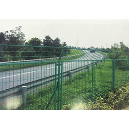 高速路护栏网、鼎矗商贸、高速路护栏网生产加工