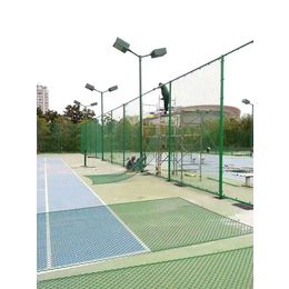 安平艾斯欧生产涂塑球场围网 篮球场围网的计算方式