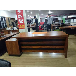威鸿办公家具(图)-铝合金屏风隔断办公桌-郑州办公桌