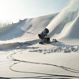 河北迪特网红滑雪场新型造雪机