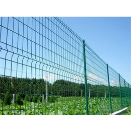 河北名梭-鞍山钢板网护栏-钢板网护栏注意事项