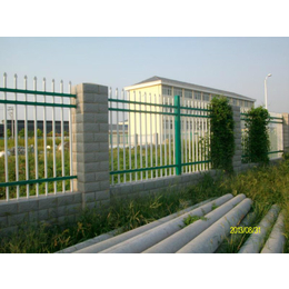 锌钢护栏制作厂家,乐辰建材(在线咨询),荆州护栏