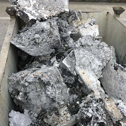 废旧氧化铝回收-信泰铝灰回收有限公司-大兴安岭地区氧化铝回收