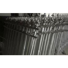 铝艺栏杆生产厂家,鸿盈金属(在线咨询),南京铝艺护栏