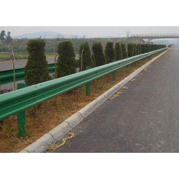 定制高速公路护栏板-淮南高速公路护栏板-通程护栏板