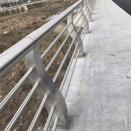 龙哲桥梁护栏(查看),梅州镀锌管桥梁护栏