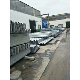波浪型護欄 橋梁護欄板設計 波形防護欄生產廠家 南陽鑫妍金屬