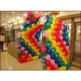洛阳洛龙商场活动气球布置造型_【乐多气球】
