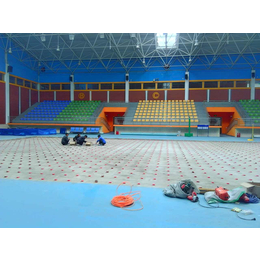 羽毛球馆运动木地板都铺设PVC地胶