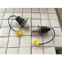 贵阳尿素泵空气电磁阀|济南紫晖(图)|三立尿素泵空气电磁阀