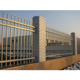 小区外墙栅栏批发、山东塑钢护栏(在线咨询)、包头栅栏