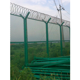 新疆乌鲁木齐浸塑铁丝网围栏缩略图