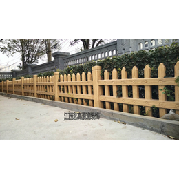 绿化带围栏栅栏安装做法 草坪护栏优点特点 水泥仿木栅栏厂家