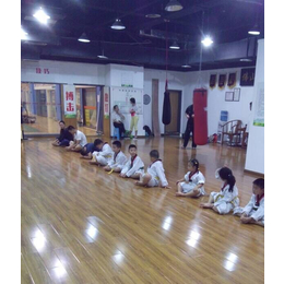 黔南跆拳道培训|威林武术院|儿童跆拳道培训