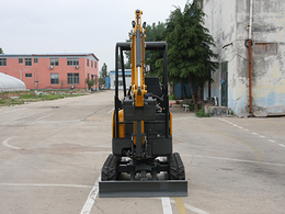柳州小型挖掘机-诺泰机械小挖机-国产小型挖掘机