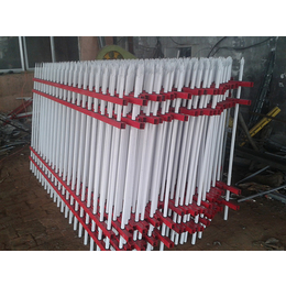 豪日丝网、沧州锌钢阳台护栏、锌钢阳台护栏供应
