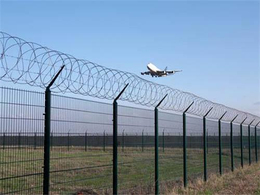 优越品质喷塑*围栏网机场围栏网
