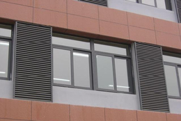 铝合金门窗型材-银豪门窗(在线咨询)-文登铝合金门窗