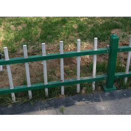 豪日丝网(图)|****锌钢草坪护栏生产|运城****锌钢草坪护栏