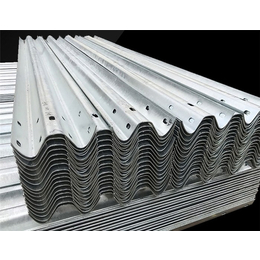 济南波形梁钢护栏|生产厂家|波形梁钢护栏板